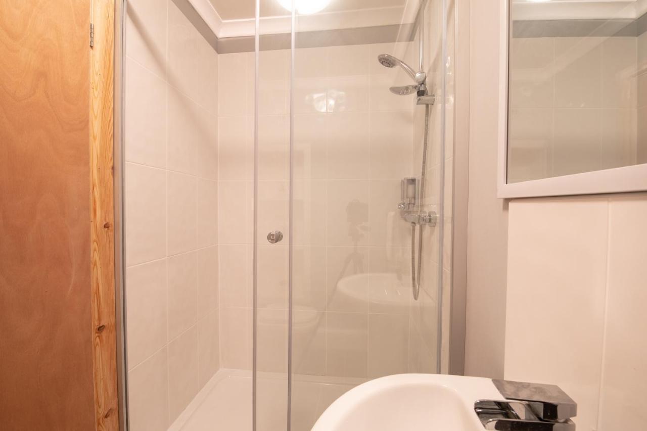 Host & Stay - Hanover Apartment スウォンジー エクステリア 写真